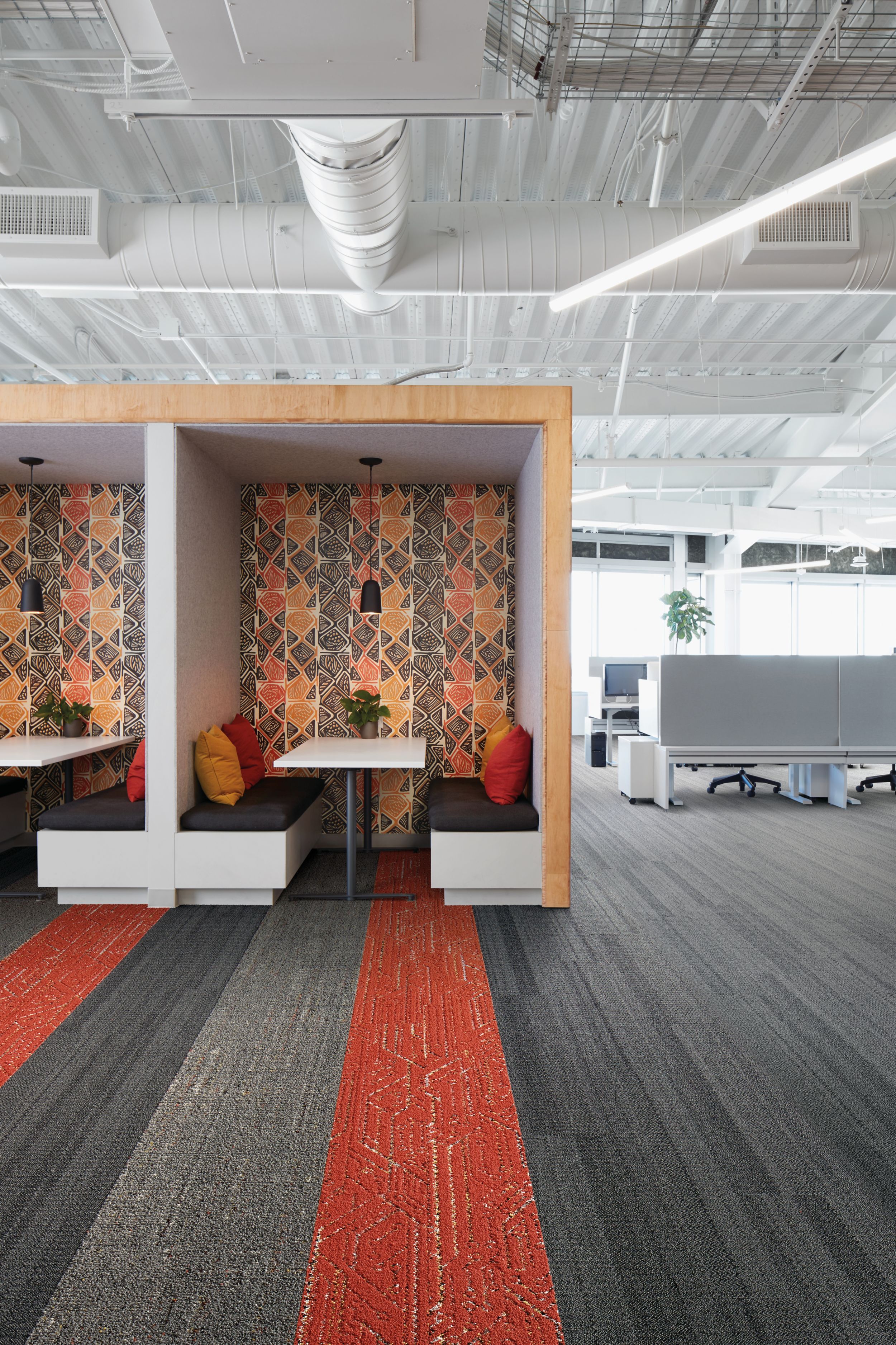 Interface Stitchery, Static LInes, and Circuit Board plank carpet tile in meeting area with booths image number 7